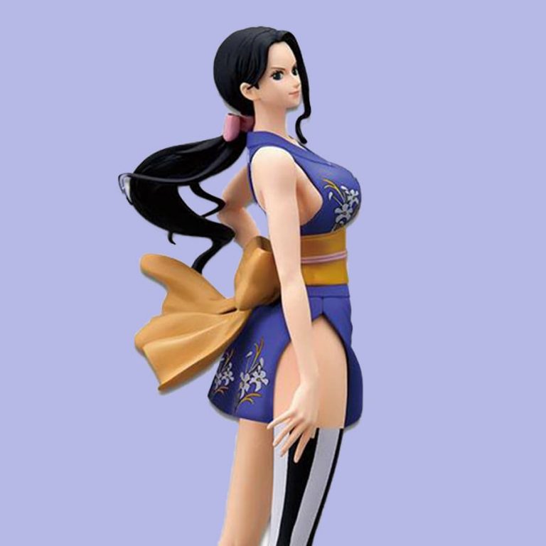 nico robin figura