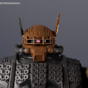 Figura articulada GU‑38 ZAKU II (Unidentified Type) Solari Gundam Universe Tamashii Nations - 15cm, PVC/ABS